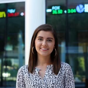 Meet your Posher, Chloe